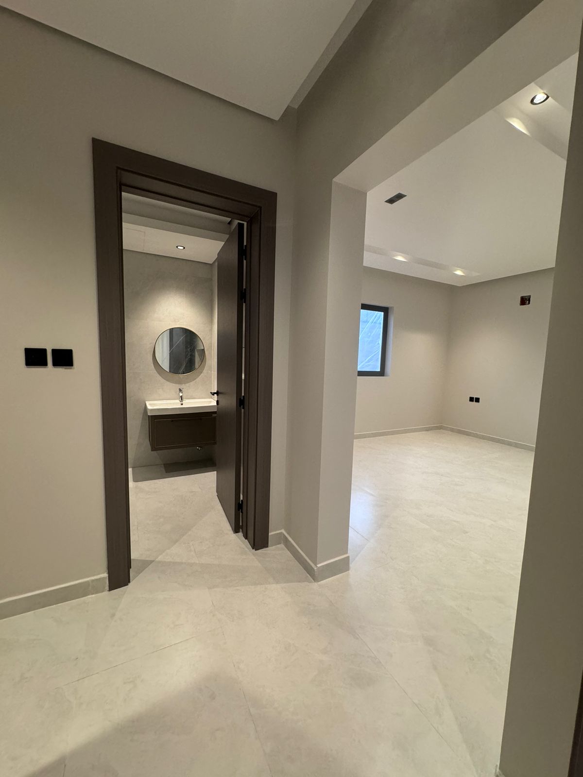 🏠 **For Rent: Two Apartments in a Duplex System (Townhouse)** 